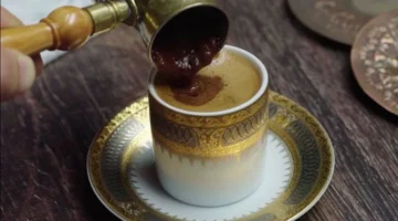 استقرار أسعار البن محليًا أمام تقلبات السوق العالمية بسبب قرارات ترامب